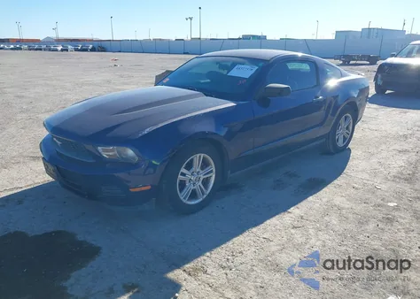 2011 Ford Mustang V6 z USA, uszkodzony, nr VIN 1ZVBP8AM6B5128802